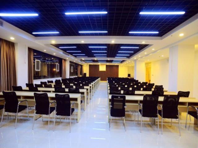 Jinjiang Inn Xianning Yinquan Avenue Hot Spring Hotel Bagian luar foto