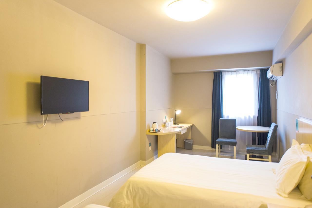 Jinjiang Inn Xianning Yinquan Avenue Hot Spring Hotel Bagian luar foto