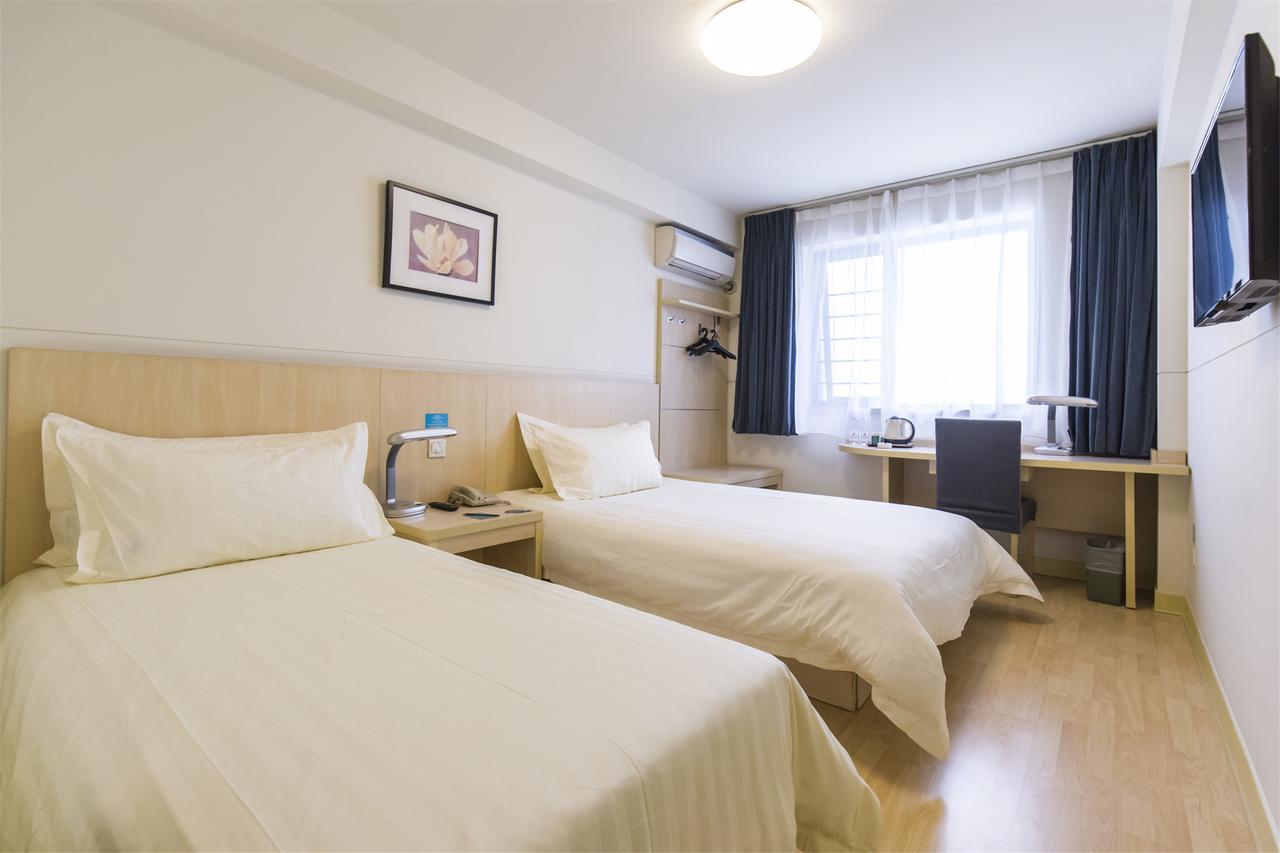 Jinjiang Inn Xianning Yinquan Avenue Hot Spring Hotel Bagian luar foto